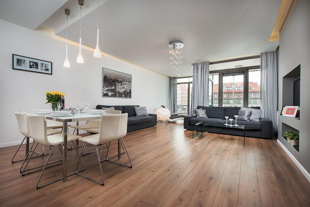 Waterlane Pool & Gym Apartments Gdańsk Eksteriør billede